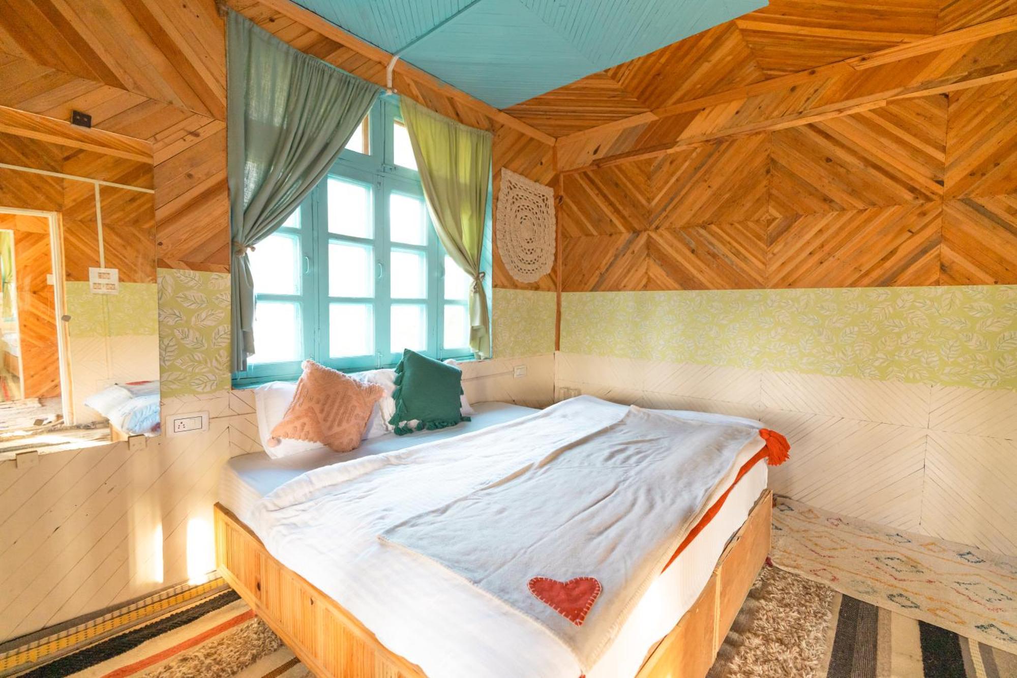 Firgun Chapter Shoja Hostel ภายนอก รูปภาพ