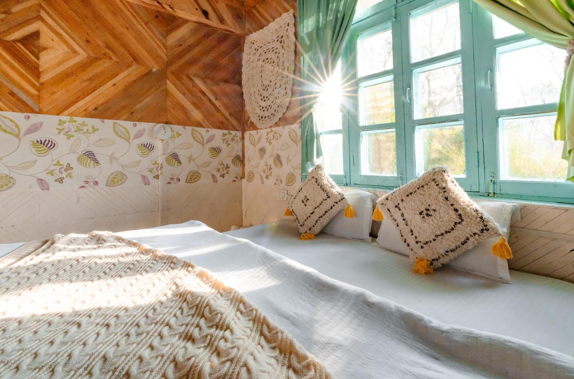 Firgun Chapter Shoja Hostel ภายนอก รูปภาพ