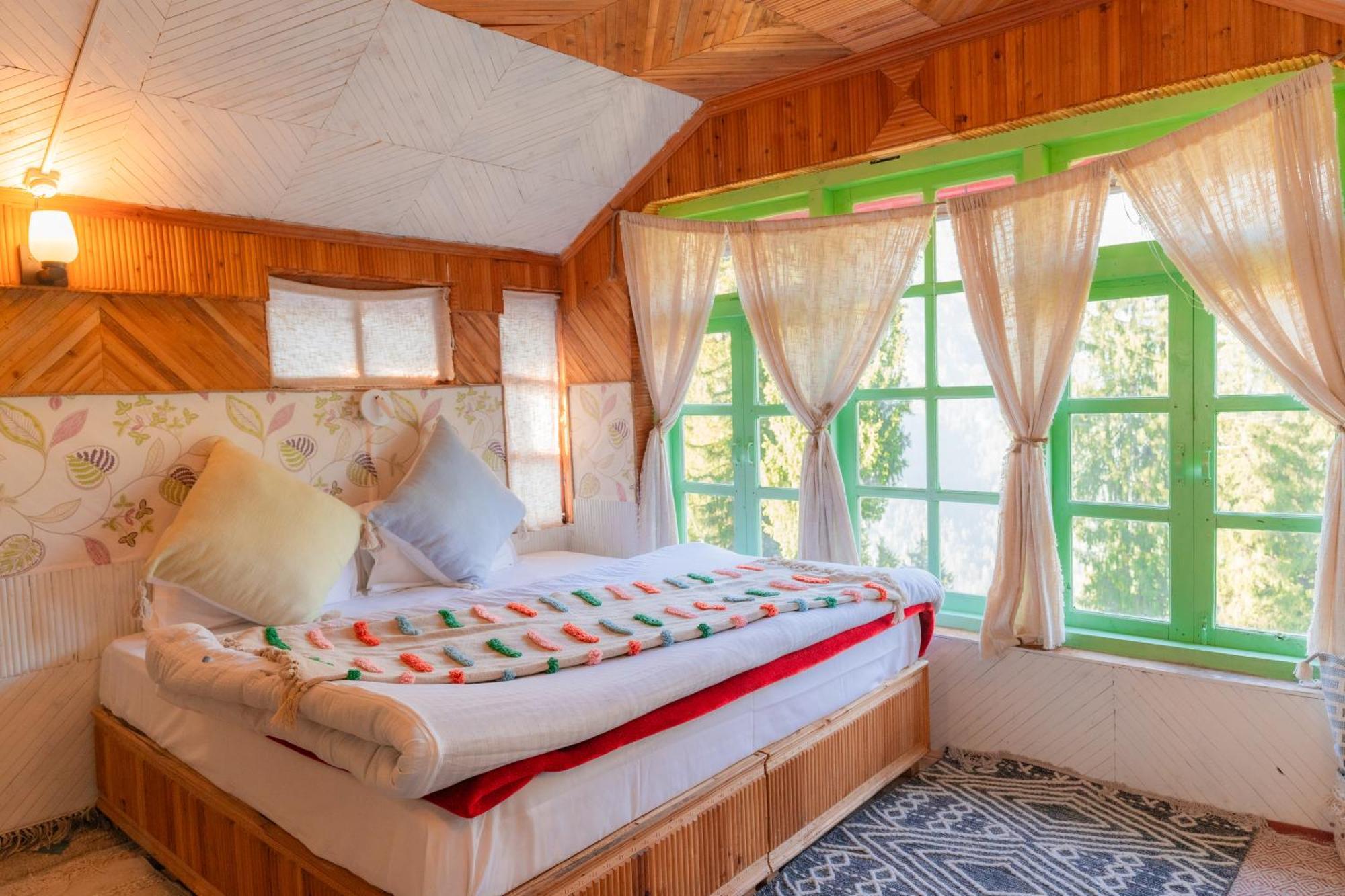 Firgun Chapter Shoja Hostel ภายนอก รูปภาพ