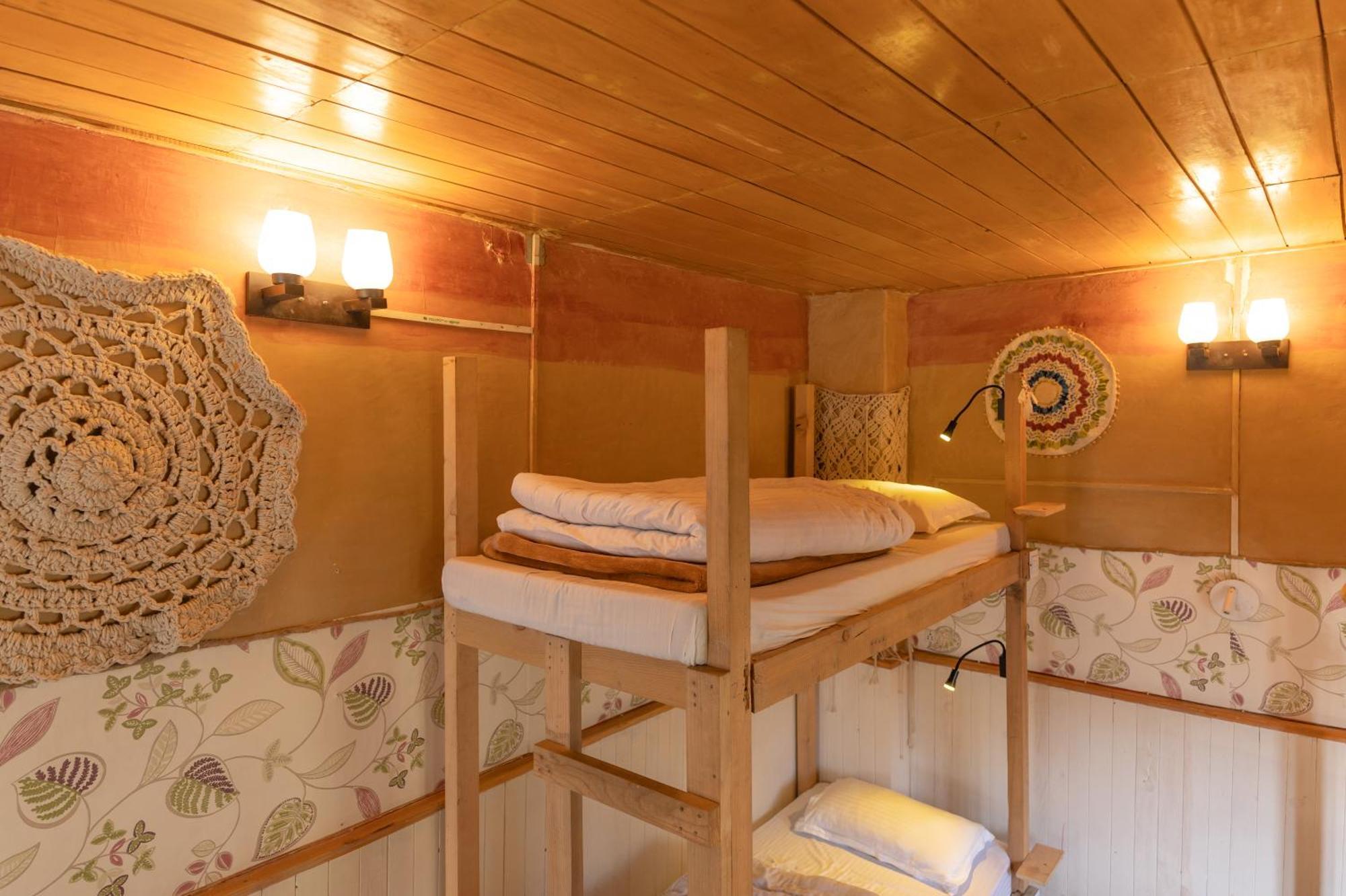 Firgun Chapter Shoja Hostel ภายนอก รูปภาพ
