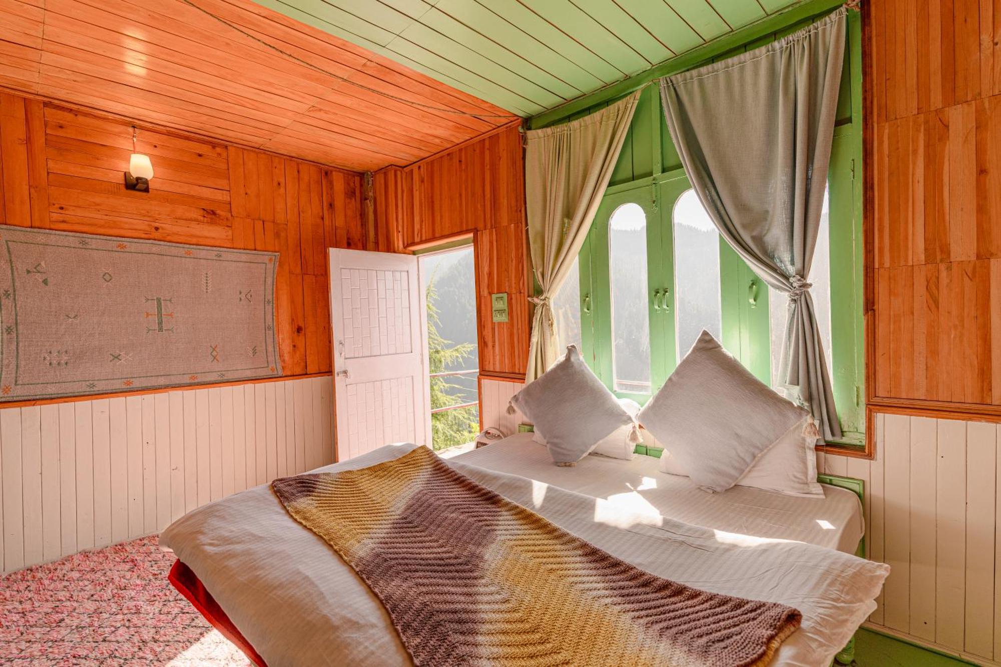 Firgun Chapter Shoja Hostel ภายนอก รูปภาพ