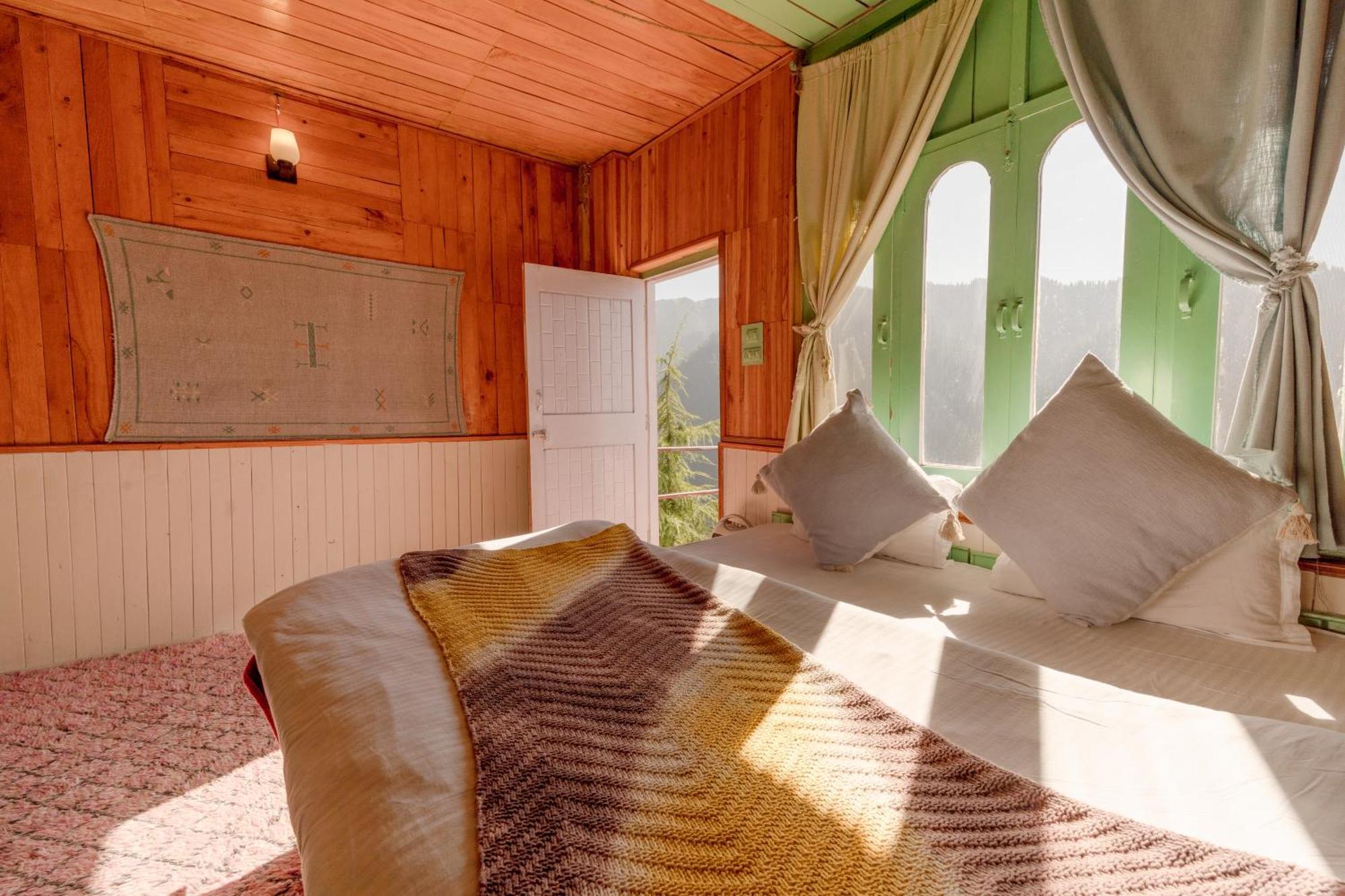 Firgun Chapter Shoja Hostel ภายนอก รูปภาพ